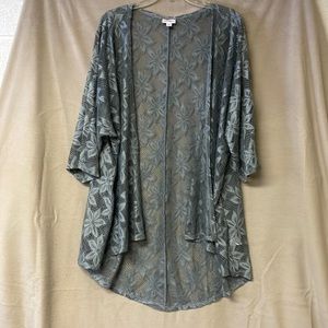 LuLaRoe Lindsay cardigan. Size M. Like new